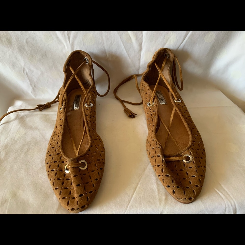 Women Halogen Flats